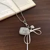 2025 Nuevo Estilo Popular Colgante Asimétrico Collar Largo para Mujer Nicho de Gama Alta Elegante Cadena para Clavícula Accesorios de Collar