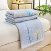 Colcha de Verano, Colcha de Verano Refrescante Amigable con la Piel, Colcha de Verano para Dormir Desnudo, Colcha Estampada para Aire Acondicionado, Colcha de Regalo, Lavable a Máquina, Diseño Estilo Chanel, Fresca y Refrescante