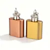 Frasco pequeño de acero inoxidable al por mayor, portátil con hebilla colgante, mini frasco de 30 ml, forma cuadrada, popular en ventas transfronterizas