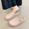 Chinelos de algodão impermeáveis para mulheres, para uso externo no outono e inverno, novo estilo 2026, uso interno e em casa, antiderrapantes, quentes e forrados com fleece, adequados para casais