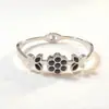 Nova Pulseira de Aço Titânio com Preço Especial para Mulheres em Formato de C Fashionável com Diamantes Resistente à Cor Alta Qualidade Joia para Melhor Amiga