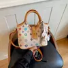 Bolso de Mano para Mujer 2026 Nuevo, Elegante y Moderno, Bolso de Hombro y Cruzado Versátil Estilo Coreano, Diseño de Monograma de Lujo Ligero