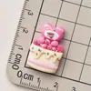Oso Fresco de Fresa Dibujos Animados Niña Resina DIY Gel de Crema Accesorios para el Cabello Pasador Taza de Agua Funda de Teléfono Pegatinas para Refrigerador Accesorios