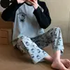 Suministro transfronterizo de conjuntos de pijama con estampado de dibujos animados para mujer europeos y americanos, conjuntos de ropa de estar de manga larga y pierna larga para otoño e invierno, venta al por mayor