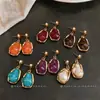 Nuevos pendientes irregulares de resina estilo chino, pendientes de moda retro de nicho de alta gama, lujo ligero, accesorios para orejas de mujer simples y versátiles