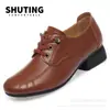 Sapatos de mãe sola macia macio Estilo Nacional sapatos de trabalho super macios para usar para dar à mãe seus próprios sapatos confortáveis de primavera e outono