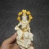 Caja de regalo con forma de llama de fruta de marfil, talla hueca de Guanyin, para decoración de sala de estar y oficina, fabricantes al por mayor