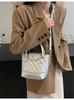 Bolsas Femininas Tendência Populares Transfronteiriças para Outono e Inverno 2026 Nova Bolsa Transversal Casual Bolsa de Mão Bolsa Saco Acolchoada