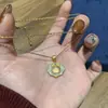 Nova corrente de suéter com pingente de fechadura Xiangyun Ping An Ruyi de calcedônia branca natural escovada, feito à mão na China, atacado