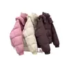 La chaqueta de algodón acolchada de moda de este año para mujer, nuevo estilo invierno 2026, abrigo corto y cálido para figuras petite