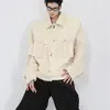 Chaqueta de diseño de nicho para primavera con hebilla de metal para hombre, corta de trabajo, elegante y moderna, prenda exterior casual de alta gama, estilista