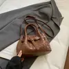 Bolsa de Ombro Versátil para Mulheres, Moda de Comércio Exterior Transfronteiriço, Bolsa de Mão de Padrão Trançado de Alta Qualidade, Bolsa Saco Simples, Bolsa Transversal