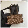 Bolsa Tote Casual de Gran Capacidad 2026 Verano Nuevo para Viajes Diarios Alta Apariencia Estilo Coreano Lunares de Moda Individual Bolso de Hombro