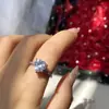 Joyas de Versalles Europeas y Americanas Sencillo Femenino Rosa 8*8 Anillo con Forma de Corazón de Diamante Rosa Simulados Lujo Ligero Lindo Lindo Anillo de Comida
