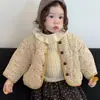 Chaqueta Acolchada Floral de Dos Caras Estilo Coreano de Invierno 2026 para Niñas Conjunto de Pantalones Florales con Forro de Felpa Moderno Elegante Lindo