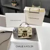 Dropshipping Bolsa Caixa Bordada de Nicho Retrô Nova Coleção Outono/Inverno 2025 Bolsa Quadrada Pequena de Cor Contrastante de Alta Qualidade