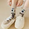 Meias de Pelúcia Super Fofas para Outono e Inverno com Desenhos de Animais de Desenho Animado, Meias Grossas de Lã de Visão, Meias Quentes de Cano Médio