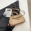 Bolso de mano elegante de alta gama para mujer, nuevo bolso Kelly de lujo accesible, estilo extranjero, versátil, bandolera para mujer (2025)