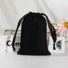 Bolsa de terciopelo negro con cordón Bolsa para empaquetar joyas Bolsa de almacenamiento a prueba de polvo Bolsa de terciopelo para joyas Venta al por mayor