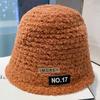 Chapéu de Pescador Feminino Outono e Inverno Quente Veludo de Cordeiro Rede Vermelha Chapéu Bacia Estilo Japonês Nicho Patch de Carta Chapéu Balde Feminino Tendência