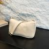 Bolsa de Ombro Transversal de Corrente Plissada com Design Nicho Feminina 2024 Primavera e Outono Versátil Distinta