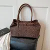 Bolsa Satchel Tote de Ombro Único Estampa de Leopardo Retrô para o Trabalho Nova Tendência Outono 2025 Moda Estilosa Versátil Elegante Bolsa Grande