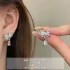 Brincos de Laço Coreanos, Brincos de Luxo Leve e de Alta Qualidade para Mulheres, Design de Nicho Moderno, Brincos Modernos e Elegantes, Atacado