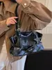Bolso de mano de cuero con cera de alta gama para mujer, nuevo bolso de hombro o axila de moda 2026, bolso tote para el trabajo y los desplazamientos