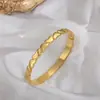 Pulseras de Acero Inoxidable Más Vendidas Transfronterizas Europeas y Americanas, Pulseras Geométricas Exageradas de Gama Alta para Hombres y Mujeres, Fabricante