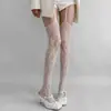 Meias pretas sexy de jacquard com listras verticais, Meias para pernas de beleza de desejo puro, Meia-calça de rede com renda vazada, Estilo fino de verão