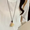 Cordón de cuero cuentas de resina madera corazón de cuentas redondas collar estilo étnico cadena para suéter de nicho joyería de moda china nueva para mujer
