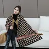 Novo cachecol de outono e inverno estilo coreano, de cashmere sintético, dupla face com cadeado de coração, versátil para ambientes com ar condicionado, xale quente, aquecedor de pescoço para estudantes