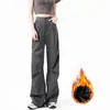 Calça de Trabalho com Rebites para Mulheres, Novo Estilo Primavera 2026, Cintura Alta, Emagrecimento, Caimento Solto, Petite, Esportiva, Perna Reta, Calça de Perna Larga com Forro de Fleece