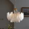 Lámpara de araña de sala de estar de cristal de plumas de lujo ligero de estilo francés posmoderno transfronterizo, lámparas de habitación simples italianas para dormitorio principal, comedor, habitación