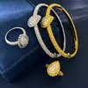 Anillo Clásico de Lujo Ligero Elegante con Borde de Perlas y Diamantes Completos Forma de Gota de Agua Moda Bohemia para Mujer Anillo de Dedo Chapado en Cobre Dorado