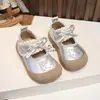 Zapatos de cuero para niña de otoño con estampado floral, ribete de encaje y lazo, zapatos de princesa para bebés, zapatillas bajas, zapatos para caminar para bebé con suelas suaves