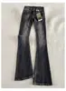 Calça jeans flare de cintura baixa preta e cinza para mulheres, estilo fino de verão, novo modelo 2026, com bolsos com lapela, corte slim e design boca de sino que valoriza a silhueta