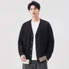 Cardigã de malha sem gola estilo primavera e outono para homens, estilo old money, leve e maduro, descontraído, casual, retrô, bonito, jaqueta de tricô com botões, moderno