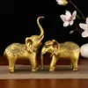 Auspicioso y auspicioso elefante de bronce artesanal en color cobre para decoración del hogar en la sala de estar o la entrada