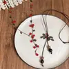 Colar Bohemian Retro com Contas de Cereja para Mulheres 2025 Novo Estilo Longo Moda Corrente de Clavícula Empilhada Acessórios