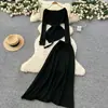 Traje Estilo Francês para Mulheres no Outono e Inverno com Alças Assimétricas e Tricôs de Manga Longa que Marcam a Cintura + Saias de Cintura Alta