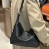 Bolso Tote Versátil de Gran Capacidad Personalizado de Fábrica Estilo Retro Otoño e Invierno Bolso Cruzado Hobo de Piel de Vaca Curtida Vegetal de Primera Capa Estilo Perezoso