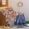 Roupa de Verão para Meninos 2026 Novo Estiloso Infantil Fino Roupa de Verão Bebê Tie-Dye Manga Curta Conjunto de Duas Peças Tendência Atacado