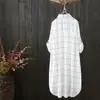 Camisa de Manga Larga para Mujer, Chaqueta de Protección Solar de Longitud Media, Ropa de Verano 2026, Cárdigan Exterior Delgado Holgado con Estampado de Cuadros y Letras