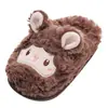 Novas pantufas internas fofas com tema de ovelhinha de desenho animado para outono e inverno para meninas, e sapatos de algodão quentes, com sola grossa e forrados de fleece, com salto, para meninos