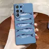 Popular en Japón y Corea, creativa pintura al óleo con fondo azul pintada a mano de sardina para funda de teléfono Galaxy S24, funda de película de cobertura total S26