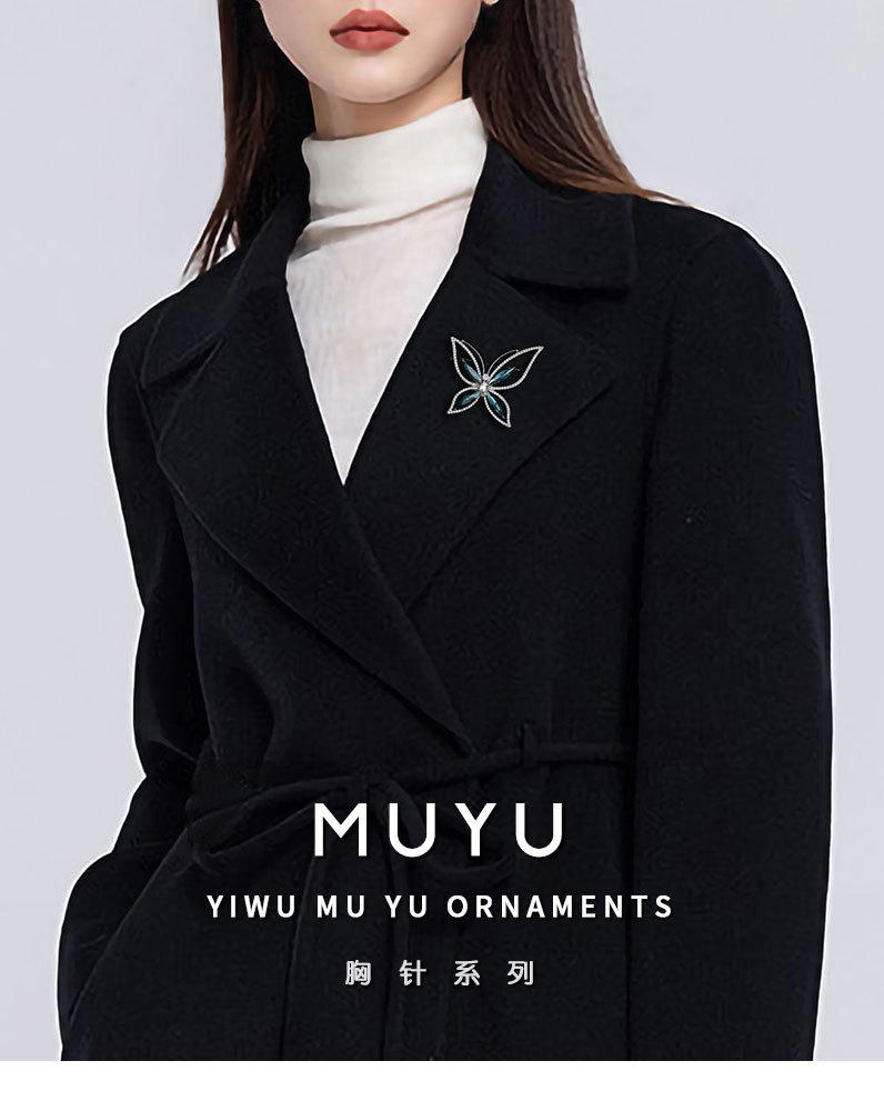 水晶镂空蝴蝶胸针新款秋冬高档轻奢昆虫胸花小众高级感