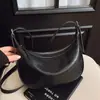 Transfronterizo 2026 Nueva Tendencia Vintage Bolso de Hombro Versátil Bolso Simple Casual Tipo Dumpling para Mujer Bolso Cruzado de Alta Gama para Viajes