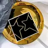 Pendientes de Gancho Únicos de Nicho, Pendientes Grandes Exagerados de Estrella de Cinco Puntas de Moda Europea y Americana, Elegantes Pendientes de Corazón Hueco de Metal de Celebridad de Internet para Mujer