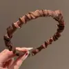 Diadema de lujo ligero sintiendo presión ambiente para el cabello diadema cara femenina accesorio para el cabello de lazo estilo retro Hong Kong pinza para el cabello tocado de alta gama